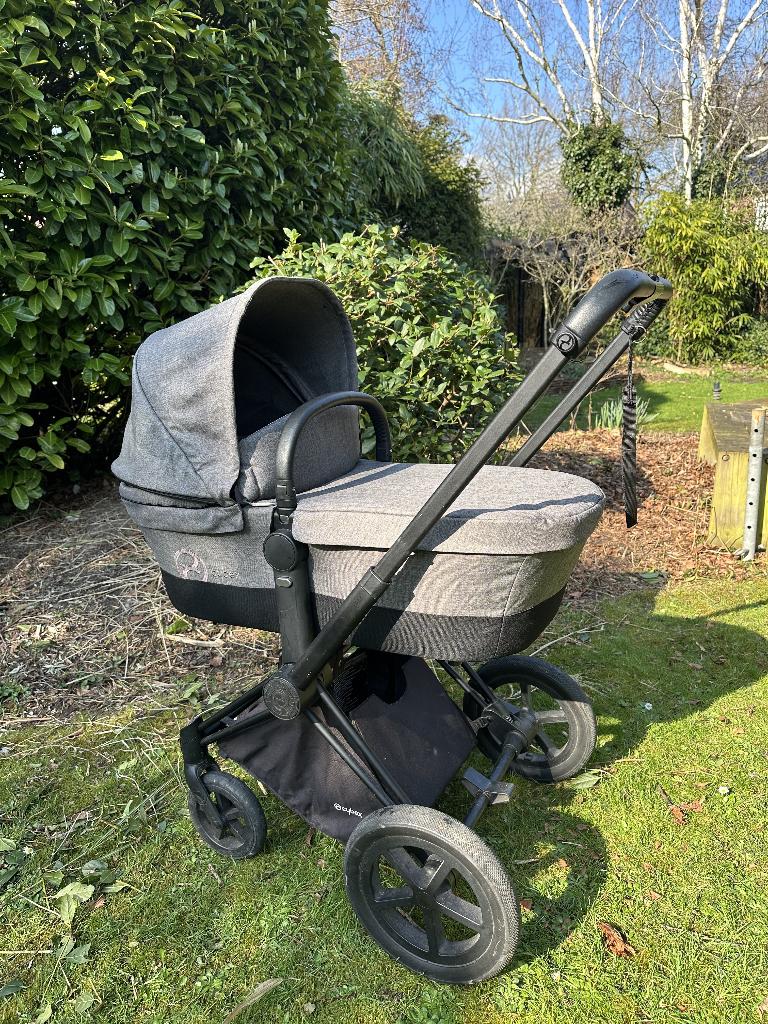 Cybex priam kinderwagen, Kinderen en Baby's, Kinderwagens en Combinaties, Gebruikt, Ophalen of Verzenden, Verstelbare duwstang