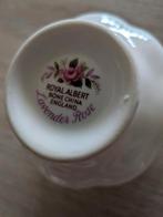 Porseleinen kopjes en schotels Royal Albert, Antiek en Kunst, Ophalen of Verzenden