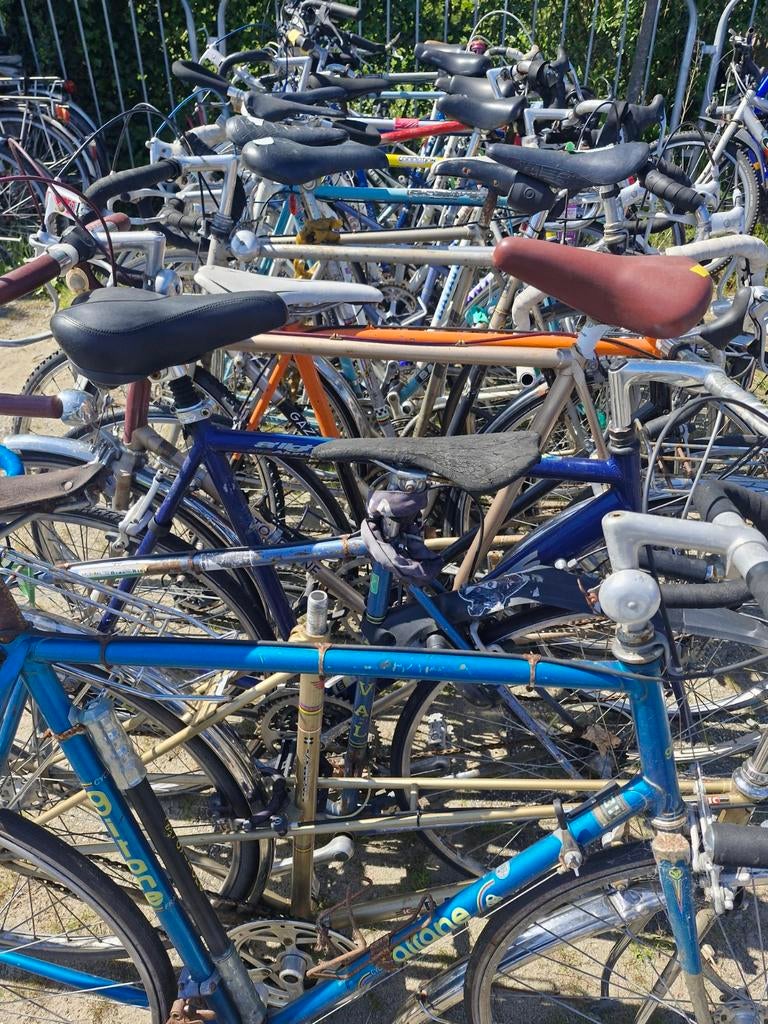 25 race/sport fietsen voor sloop, onderdelen of opknap, Minder dan 10 versnellingen, Gebruikt, Aluminium, Ophalen