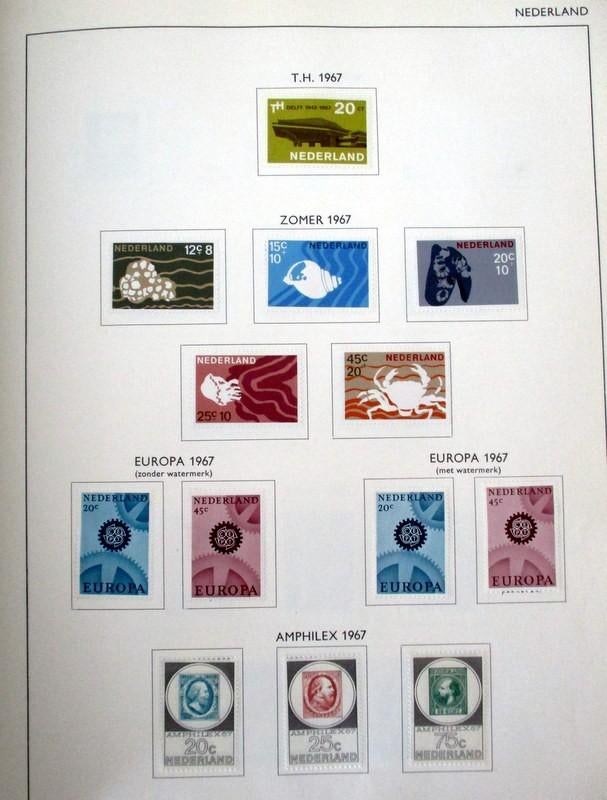 Postzegels Doos vol, Postzegels en Munten, Postzegels | Volle albums en Verzamelingen, Nederland en Buitenland, Verzenden