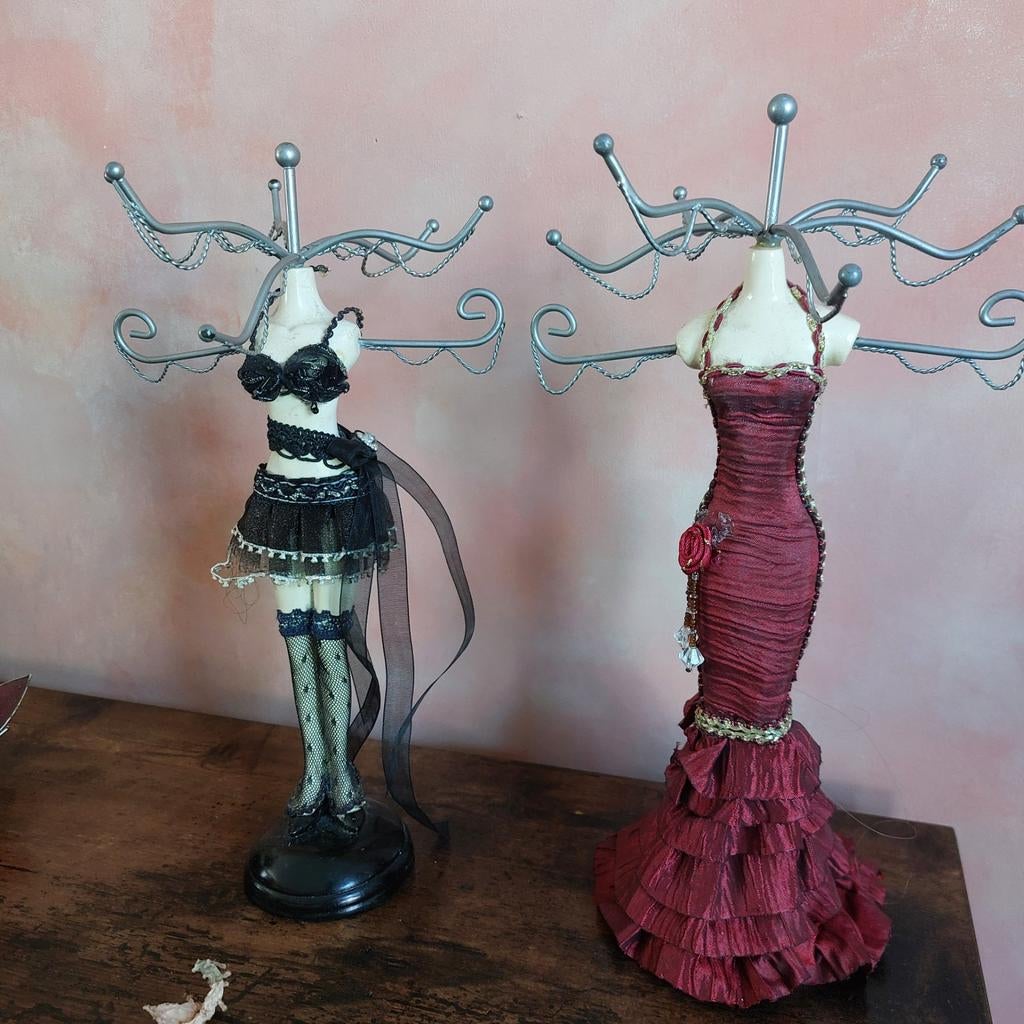 Set van 2 sieradenhouders in de vorm van paspoppen, Ophalen of Verzenden