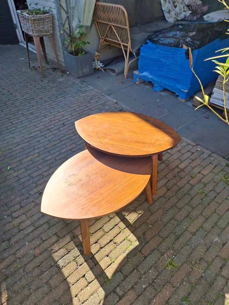 Ikea Stockholm set van 2 bijzettafels walnootfineer, Minder dan 45 cm, Gebruikt, Modern, Scandinavisch, Overige vormen