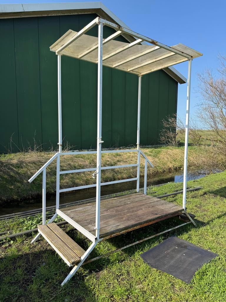 Stevige caravan opstap met overkapping, Ophalen, Gebruikt