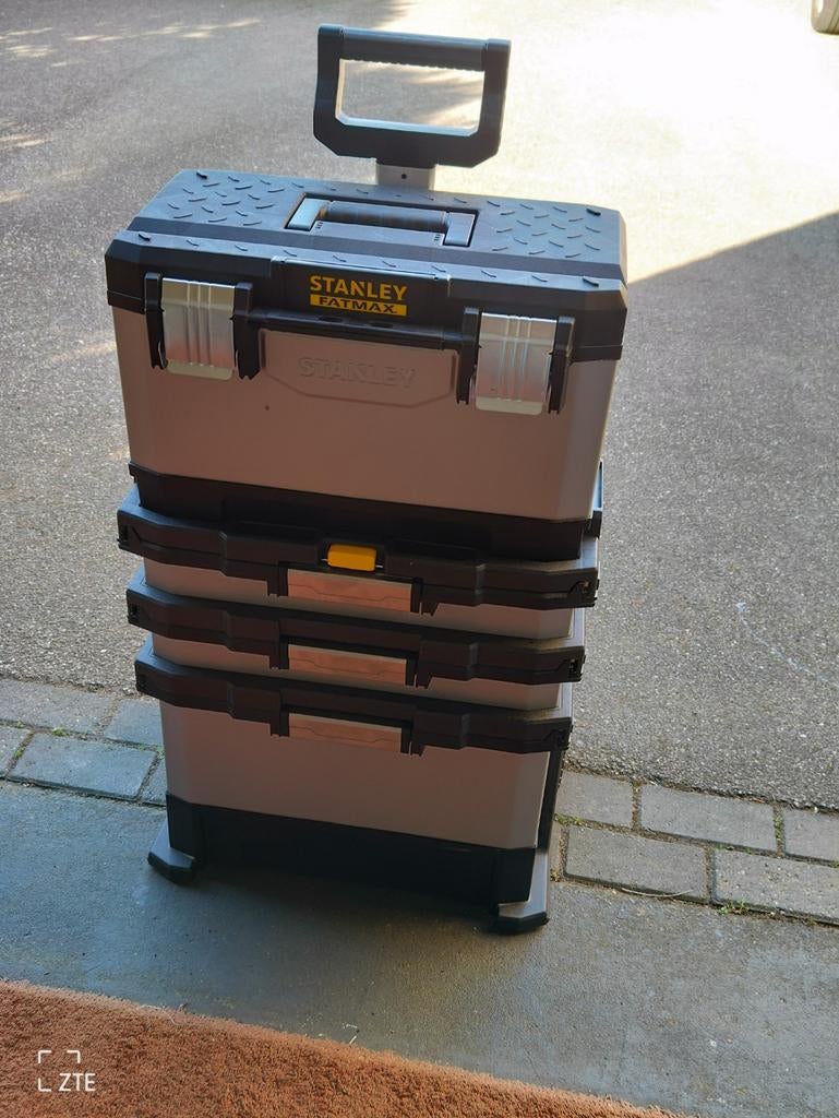 Stanley FatMax  "Nieuwstaat" Gereedschapkoffer op wielen, Ophalen, Zo goed als nieuw