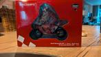 Minichamps Casey Stoner Ducati Desmosedici GP7, Ophalen, Zo goed als nieuw, Motor