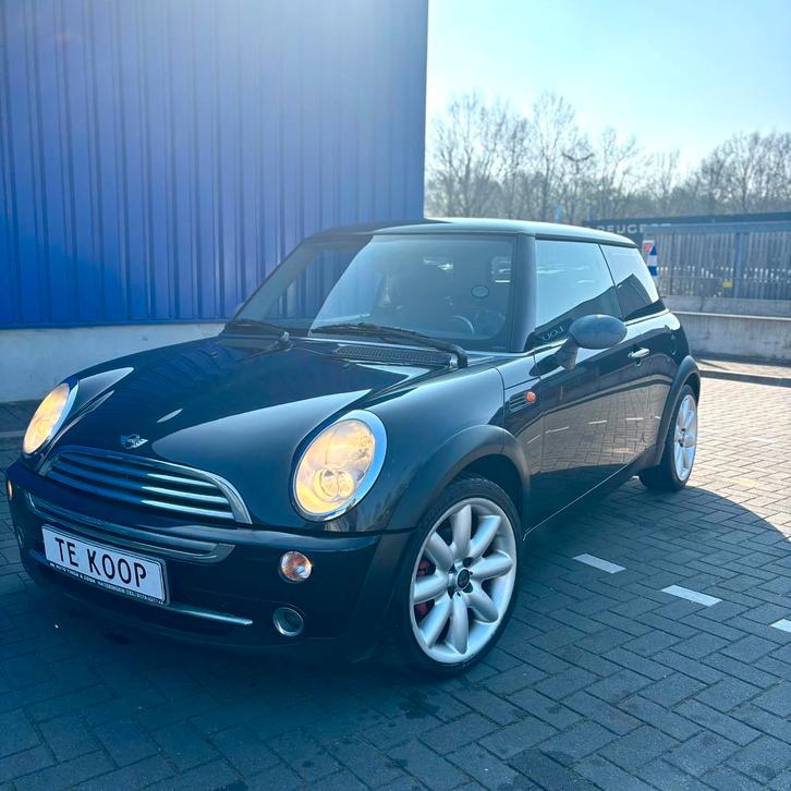 Mini 1.6 16V ONE 2005 John work look, Auto's, Mini, Particulier, Cooper, ABS, Airbags, Airconditioning, Alarm, Bluetooth, Boordcomputer