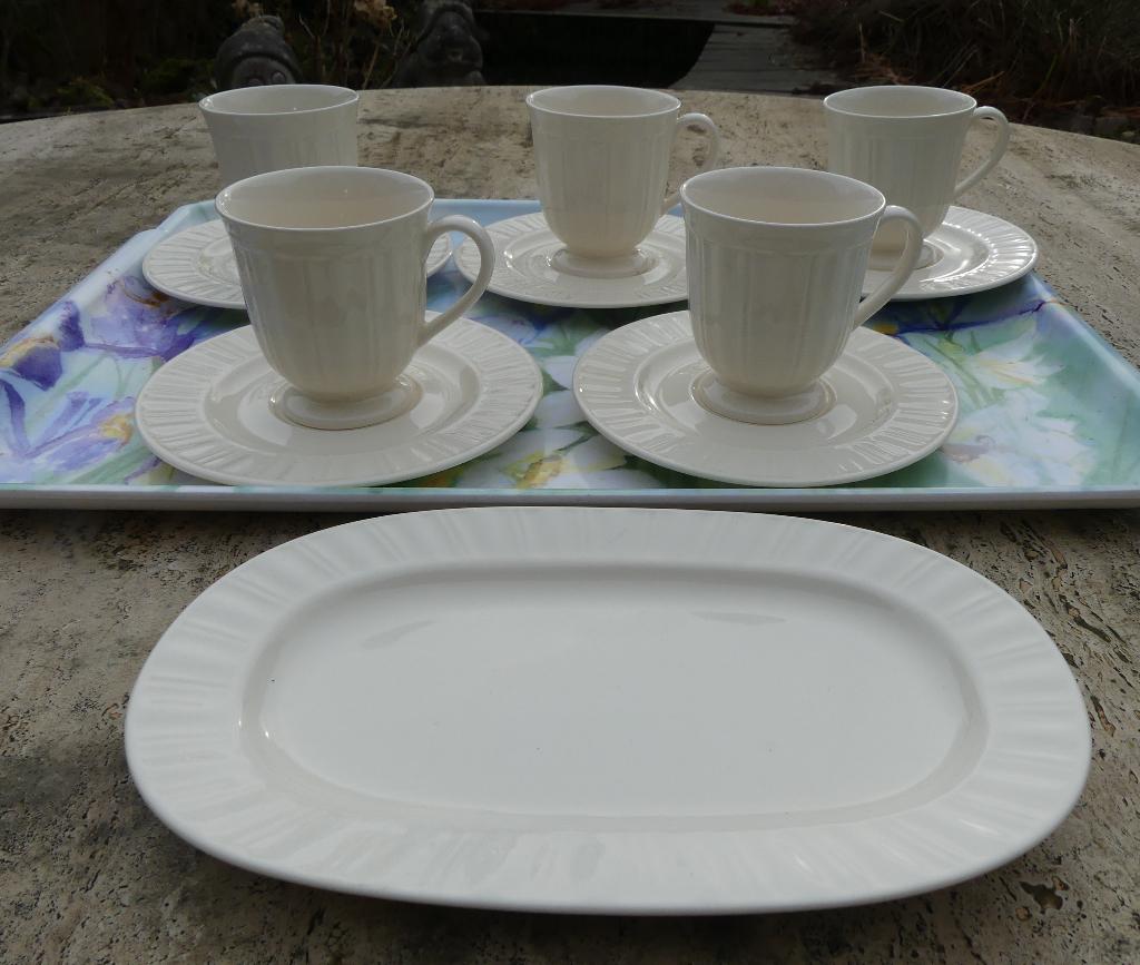 Nieuw Queen's Garden Servies Tijd voor een Feestje, Huis en Inrichting, Keuken | Servies, Nieuw, Ophalen of Verzenden, Bord(en)