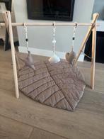 Houten babygym met speelkleed en hangers, Kinderen en Baby's, Speelgoed | Babyspeelgoed, Ophalen, Zo goed als nieuw, Babygym