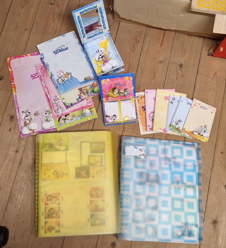 Diddl Verzameling 2002-2005 met Klappers, Verzamelen, Diddl, Gebruikt, Papier, Kaart of Schrift, Verschillende figuren, Ophalen of Verzenden