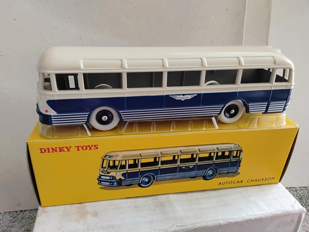 DINKY TOYS   ATLAS   AUTOCAR  CHAUSSON  AP  52   NO 29 F, Hobby en Vrije tijd, Modelauto's | 1:43, Ophalen of Verzenden, Zo goed als nieuw