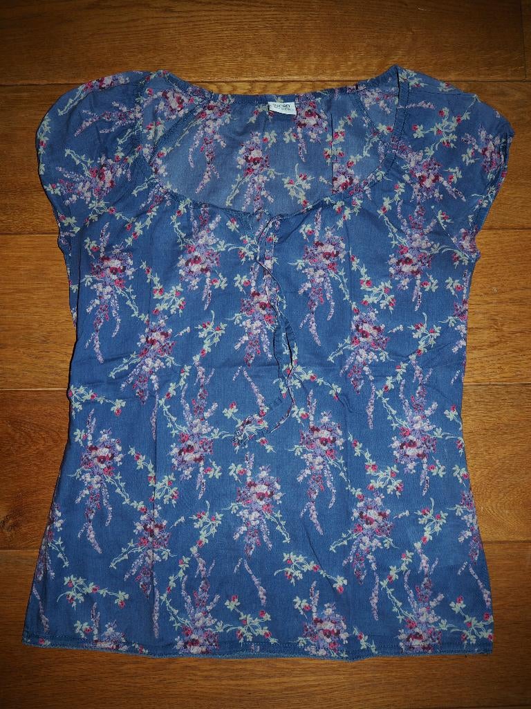 Super bloesje / blouse / shirtje / top van ESPRIT maat 32, Blauw, Ophalen of Verzenden, Zo goed als nieuw, Korte mouw