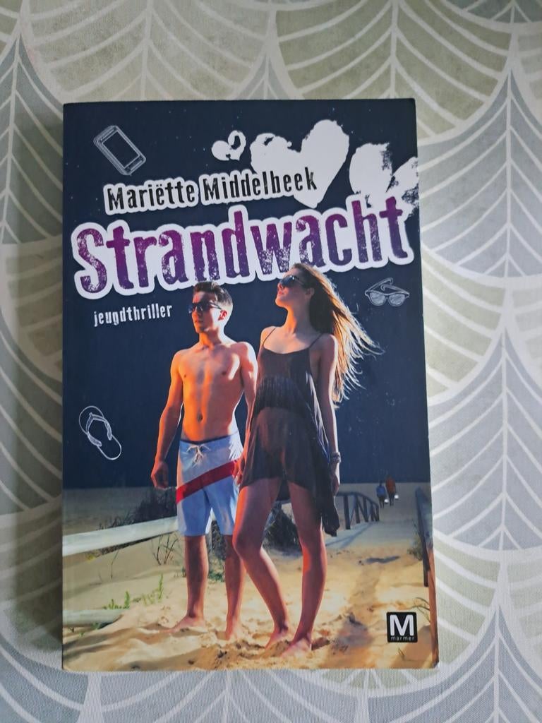 Strandwacht - Mariëtte Middelbeek (Jeugdthriller), Ophalen of Verzenden