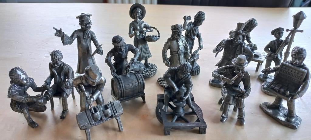 Tinnen beeldjes van oude ambachten van Daalderop, 4 bedels of meer, Ophalen of Verzenden, Overige materialen, Overige merken