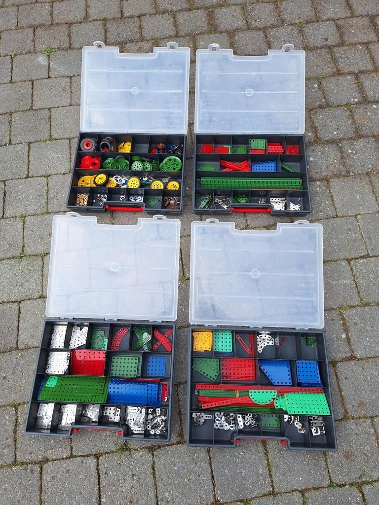 Oude Vintage Meccano sets en TECC met montage handleidingen, Ophalen, Gebruikt
