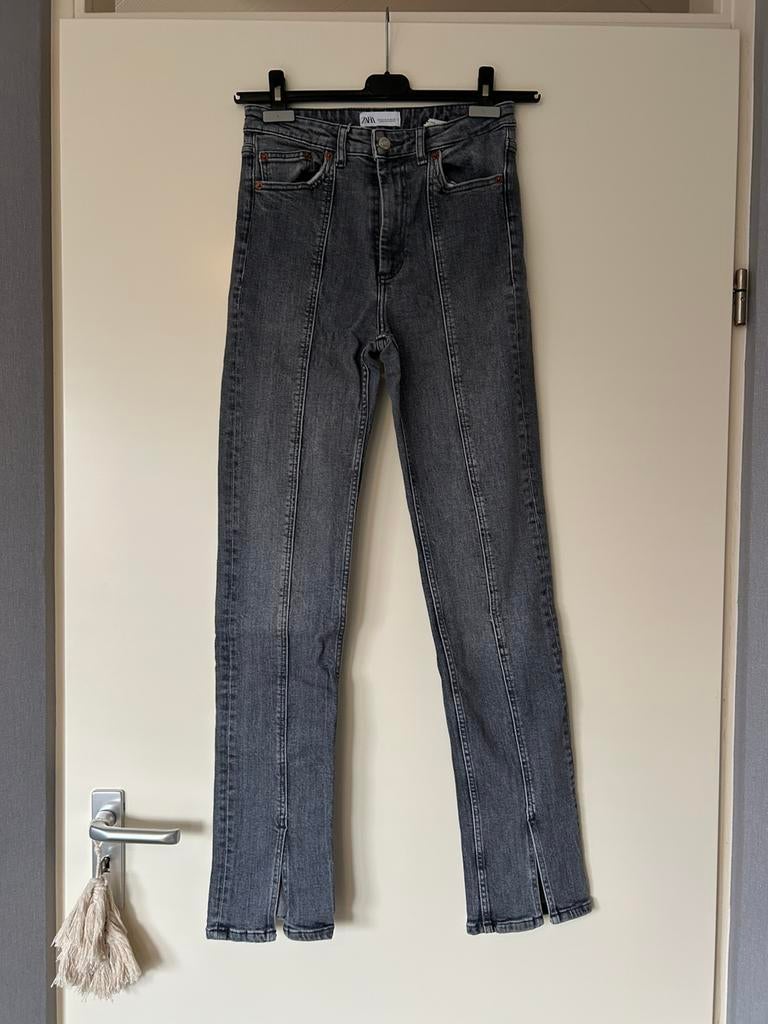 Jeans met split zara s, Ophalen, Zo goed als nieuw, Blauw, W28 - W29 (confectie 36)
