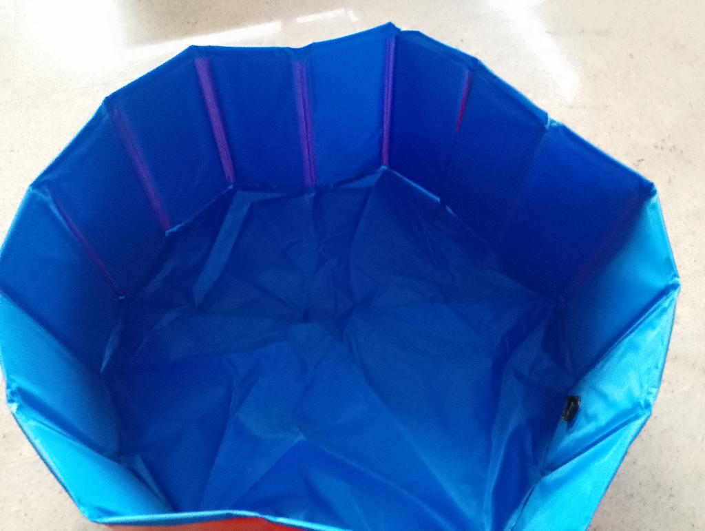 Huisdieren zwembad rood met blauw, Dieren en Toebehoren, Hondenspeelgoed, Ophalen of Verzenden, Zo goed als nieuw, Waterspeelgoed