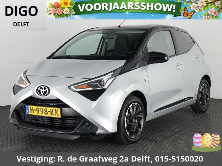 Toyota Aygo 1.0 VVT-i X-Play Bi-Tone Automaat | Apple Carpla, Auto's, Toyota, Bedrijf, Te koop, Aygo, ABS, Achteruitrijcamera