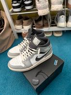 Nike Air Jordan 1 maat 42,5, Ophalen, Zo goed als nieuw, Sneakers of Gympen