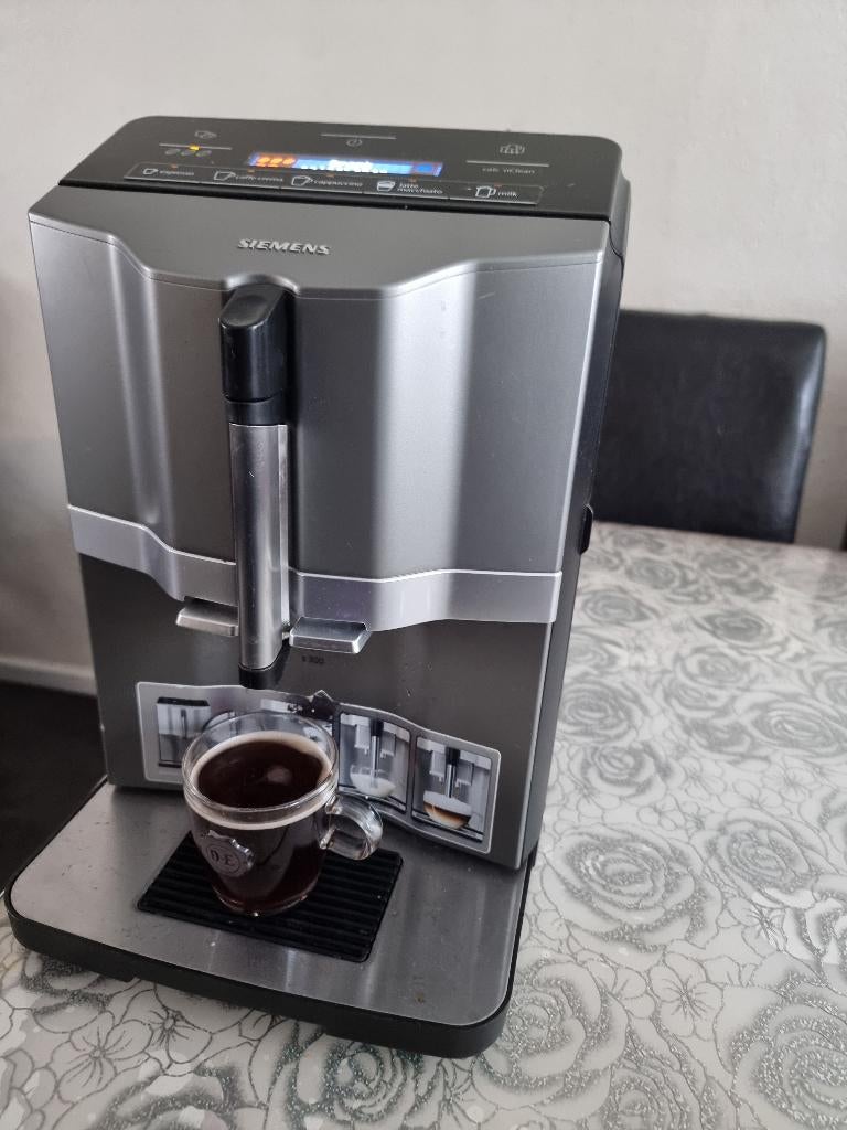 Siemens koffie machine + cappuccino functie, Witgoed en Apparatuur, Koffiezetapparaten, Ophalen, Gebruikt, 10 kopjes of meer, Koffiemachine
