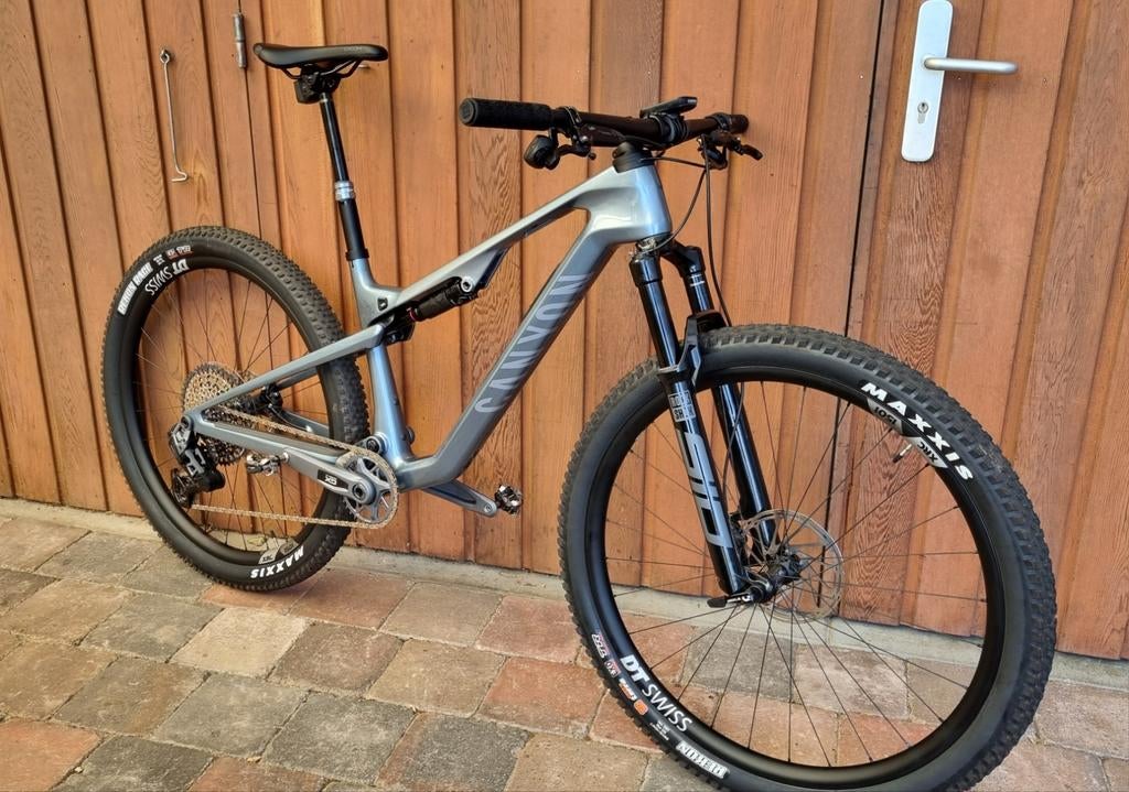 Canyon Lux Trail CF 9 - M - Draadloos - ZGAN, Fietsen en Brommers, Fietsen | Mountainbikes en ATB, Fully, Ophalen, Zo goed als nieuw