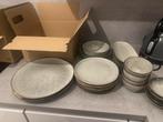 Borden en kommen Xenos - servies, Keramiek, Ophalen of Verzenden, Zo goed als nieuw, Overige stijlen