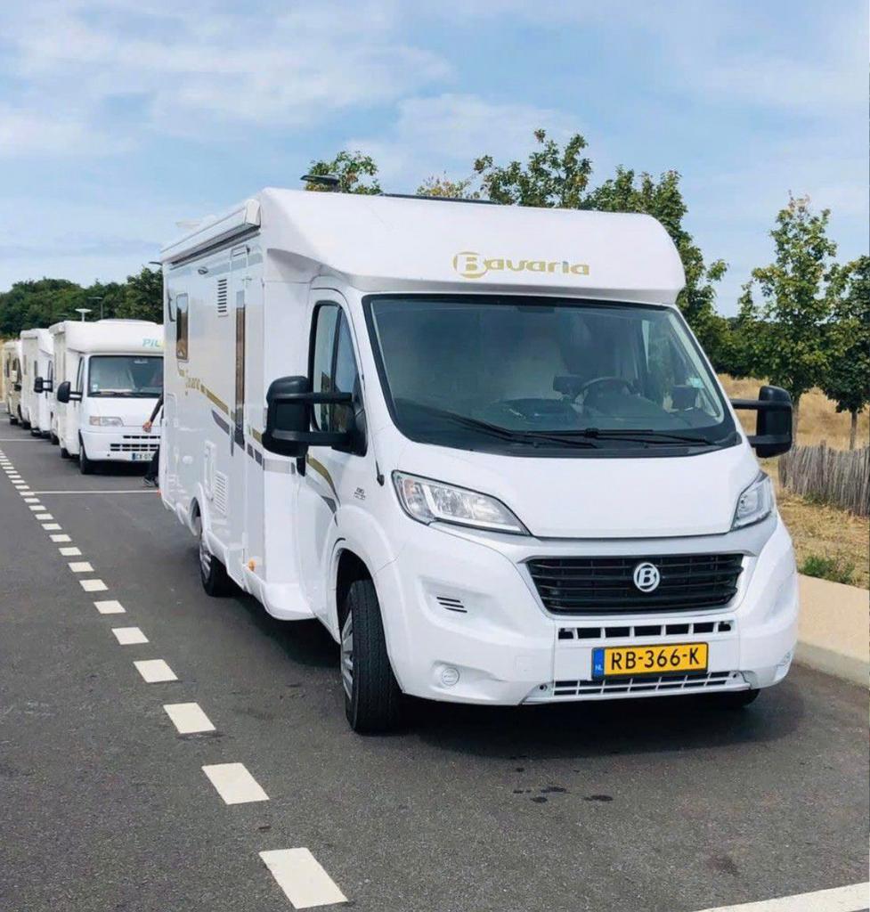 Camper Bavaria T700 Style 2015 Topconditie!, Caravans en Kamperen, Campers, Afzuigkap, Chemisch toilet, Ringverwarming, Fiat