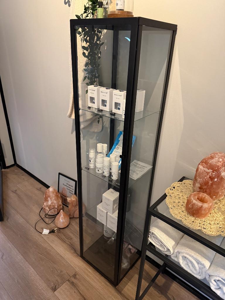 Vitrinekast Ikea, Ophalen, 50 tot 100 cm, Zo goed als nieuw, Glas