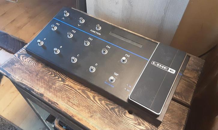 Line6 FBV3 Footcontroller, Muziek en Instrumenten, Effecten, Zo goed als nieuw, Ophalen of Verzenden