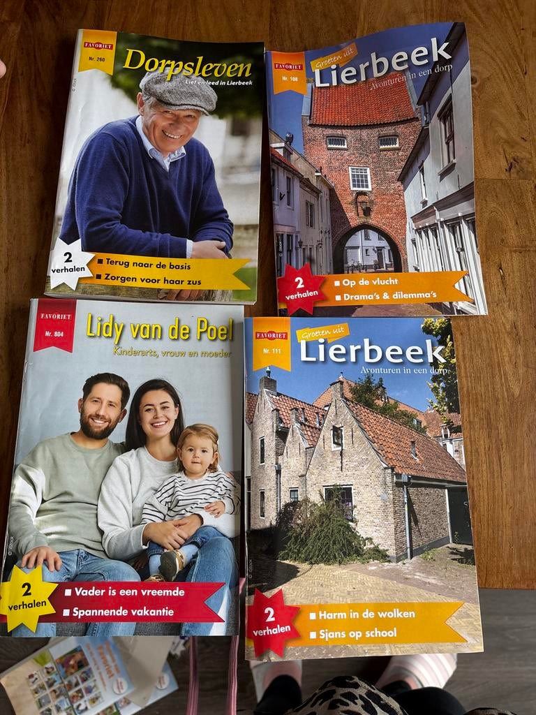 4x Favoriet Tijdschriften: Dorpsleven, Lierbeek, Lidy van de, Boeken, Romans, Ophalen of Verzenden, Gelezen, Nederland