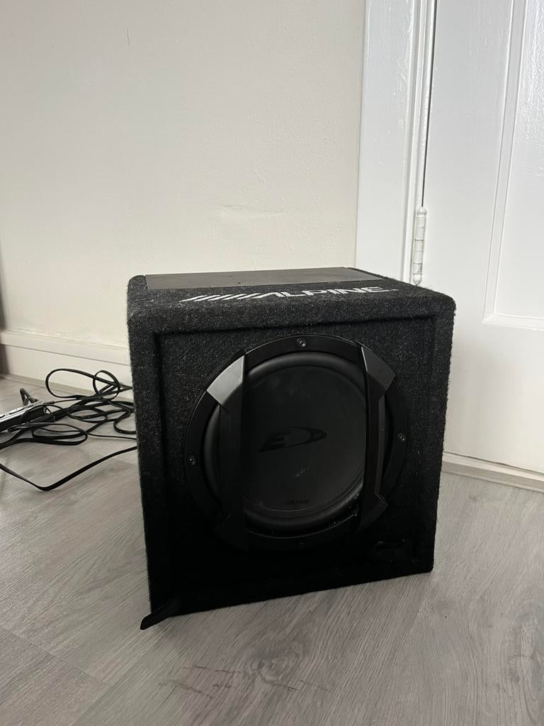 Subwoofer Alpine SWE-815 compact formaat, Auto diversen, Autospeakers, Ophalen, Gebruikt