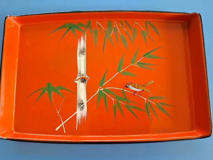 Vintage Japans lakwerk dienblad met vogel en bamboe, Antiek en Kunst, Antiek | Schalen, Ophalen of Verzenden