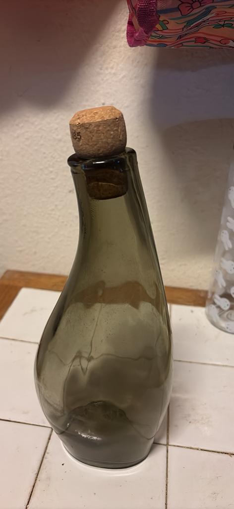 Vintage fles, Huis en Inrichting, Woonaccessoires | Vazen, Overige kleuren, Ophalen of Verzenden, Minder dan 50 cm, Glas