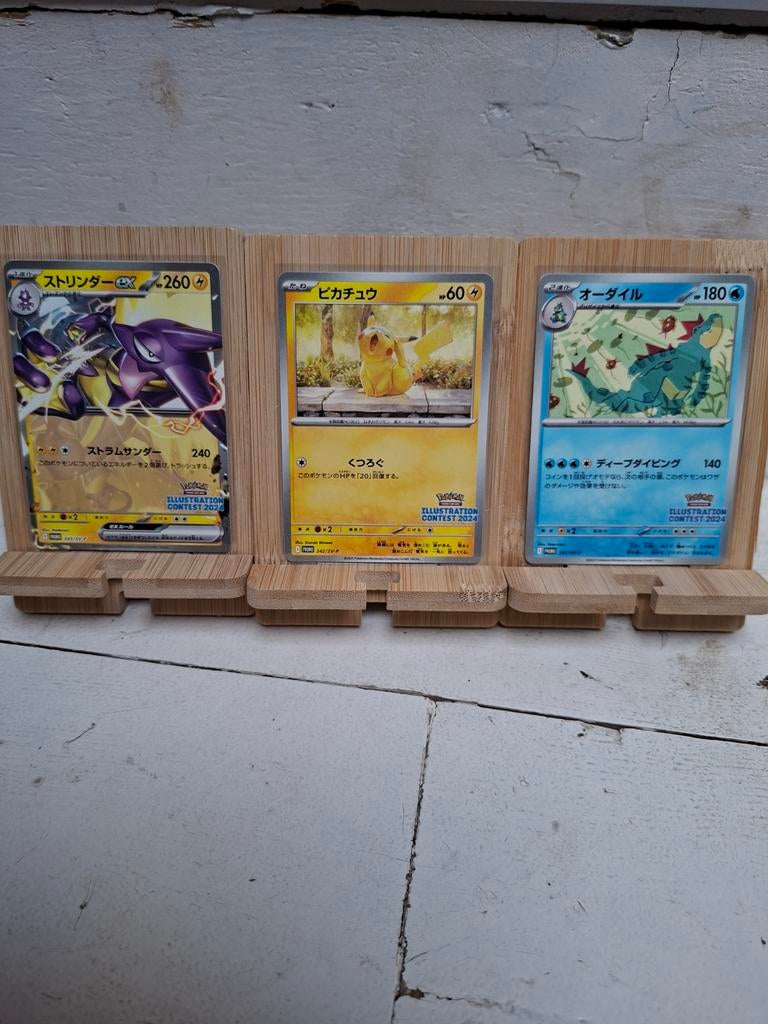 Pokémon Illustration Contest 2024 Promoset Pikachu, Ophalen of Verzenden
