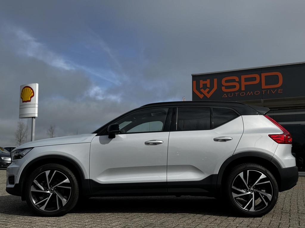 Volvo XC40 2.0 B4 Plus Black Edition|Pano|Led|20''|ACC|, Auto's, Volvo, Gebruikt, 4 cilinders, Bedrijf, 750 kg