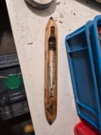 Vintage houten schietspoel met garen, Hobby en Vrije tijd, Naaien en Fournituren, Ophalen of Verzenden, Gebruikt, Overige typen