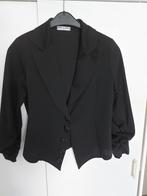 Zwart jasje maat 42-44 met rimpelmouwen, Zwart, Maat 42/44 (L), Ophalen of Verzenden, Jasje