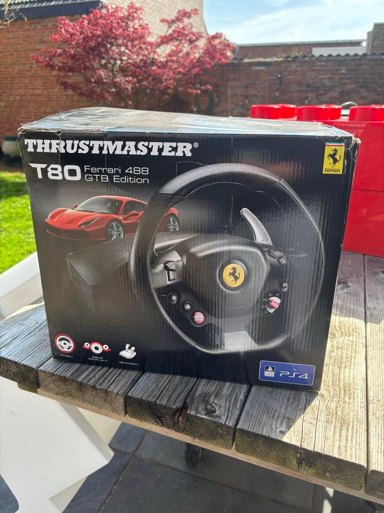 Thrustmaster T80 Ferrari 488 GTB Edition racestuur, Ophalen, Zo goed als nieuw, Stuur of Pedalen, PlayStation 4