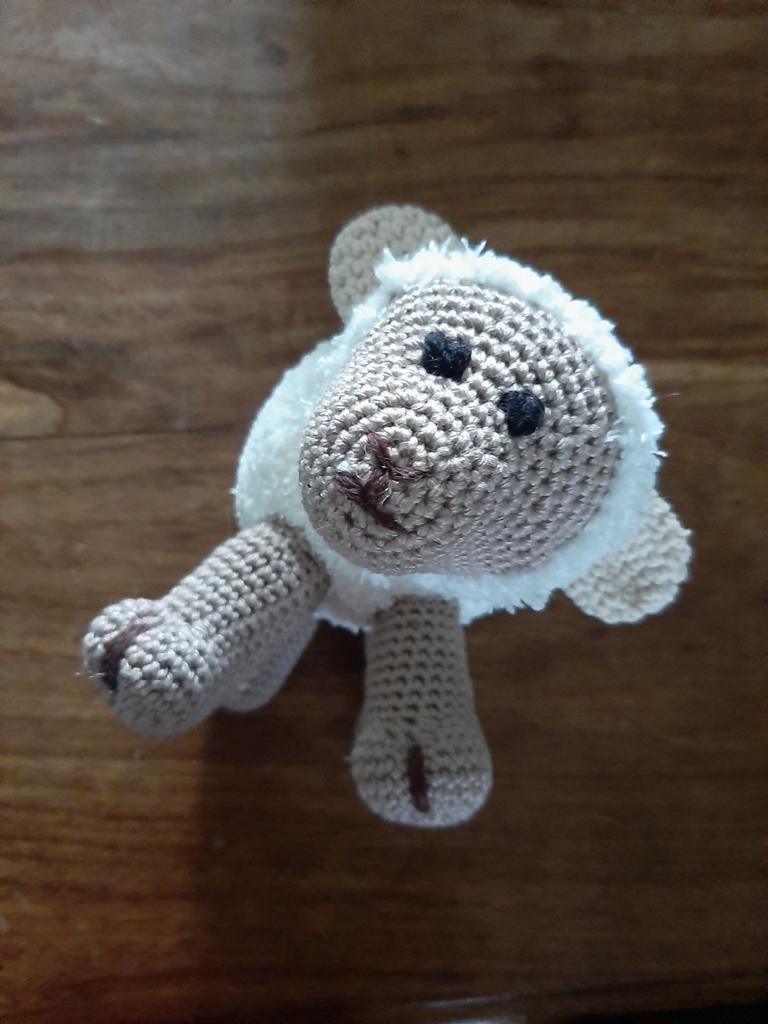 Schaapje gehaakt, Hobby en Vrije tijd, Breien en Haken, Ophalen of Verzenden, Nieuw, Haken, Overige typen