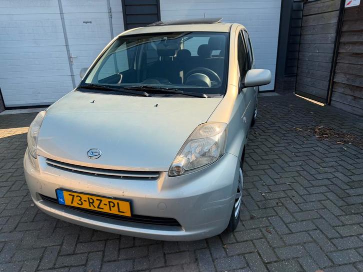 Daihatsu Sirion 1.0 51KW 2005 Beige, Auto's, Daihatsu, Bedrijf, Sirion, Benzine, A, Hatchback, Handgeschakeld, Origineel Nederlands