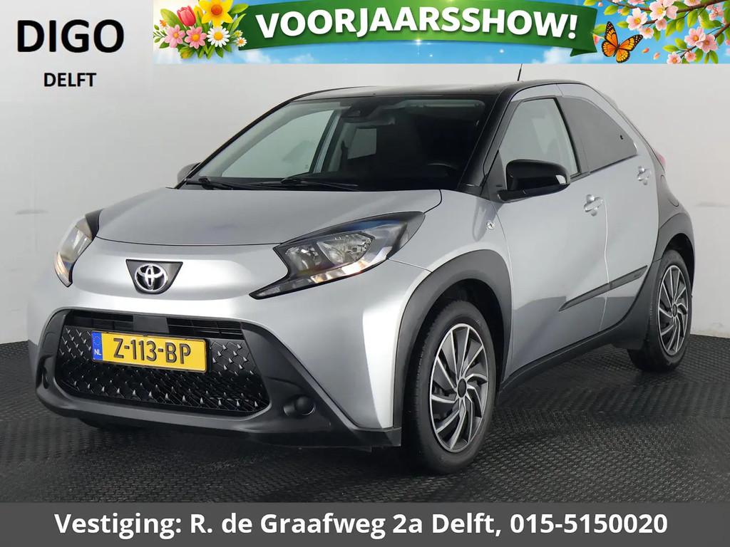 Toyota Aygo X 1.0 VVT-i MT Play Bi-Tone € 14.200,00, Stof, 920 kg, 4 stoelen, Handgeschakeld