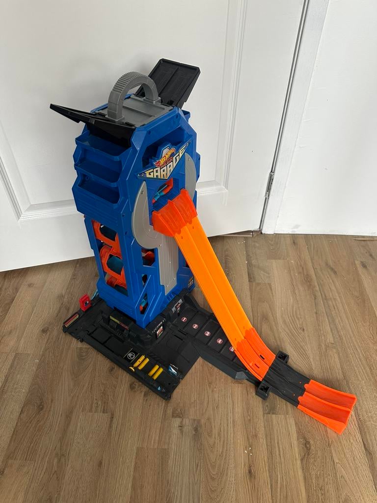 Hot Wheels mega garage, Ophalen, Zo goed als nieuw, Handmatig, Hot Wheels