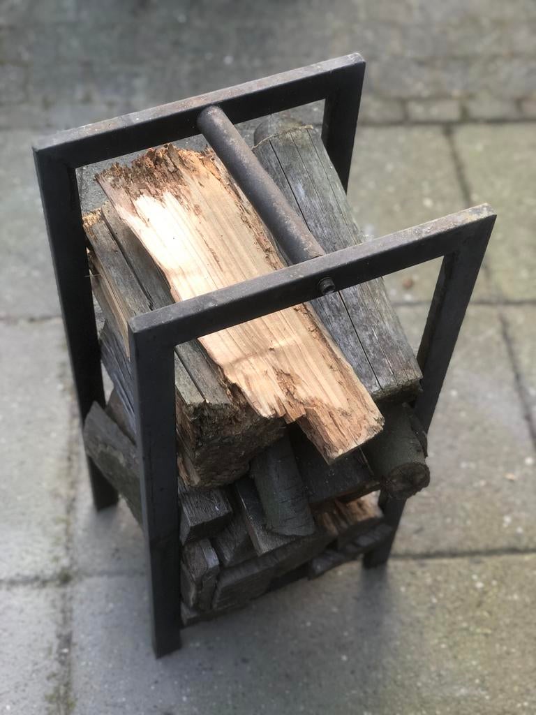 Houtrek met haardhout, Minder dan 3 m³, Ophalen of Verzenden, Overige houtsoorten, Blokken
