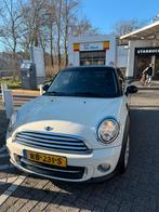 Mini 1.6 Cooper AUT 2011 Wit, Auto's, Automaat, Achterwielaandrijving, Zwart, 4 cilinders
