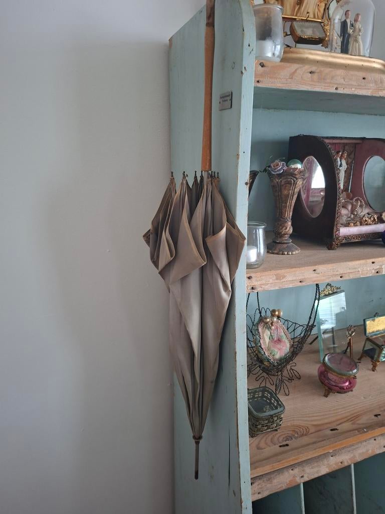 Oude franse paraplu, Ophalen of Verzenden