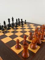 Schaakbord met schaakstenen set schaken chessboard vintage, Ophalen of Verzenden, Gebruikt