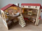 Sylvanian familie huis + accesoires en konijnen familie, Ophalen, Zo goed als nieuw, Poppenhuispop