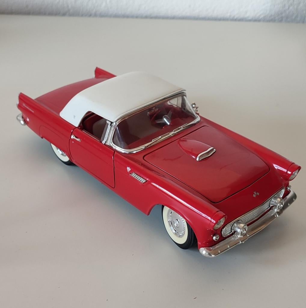 Revell 1990 Thunderbird, Hobby en Vrije tijd, Modelauto's | 1:18, Ophalen of Verzenden, Zo goed als nieuw, Auto, Revell