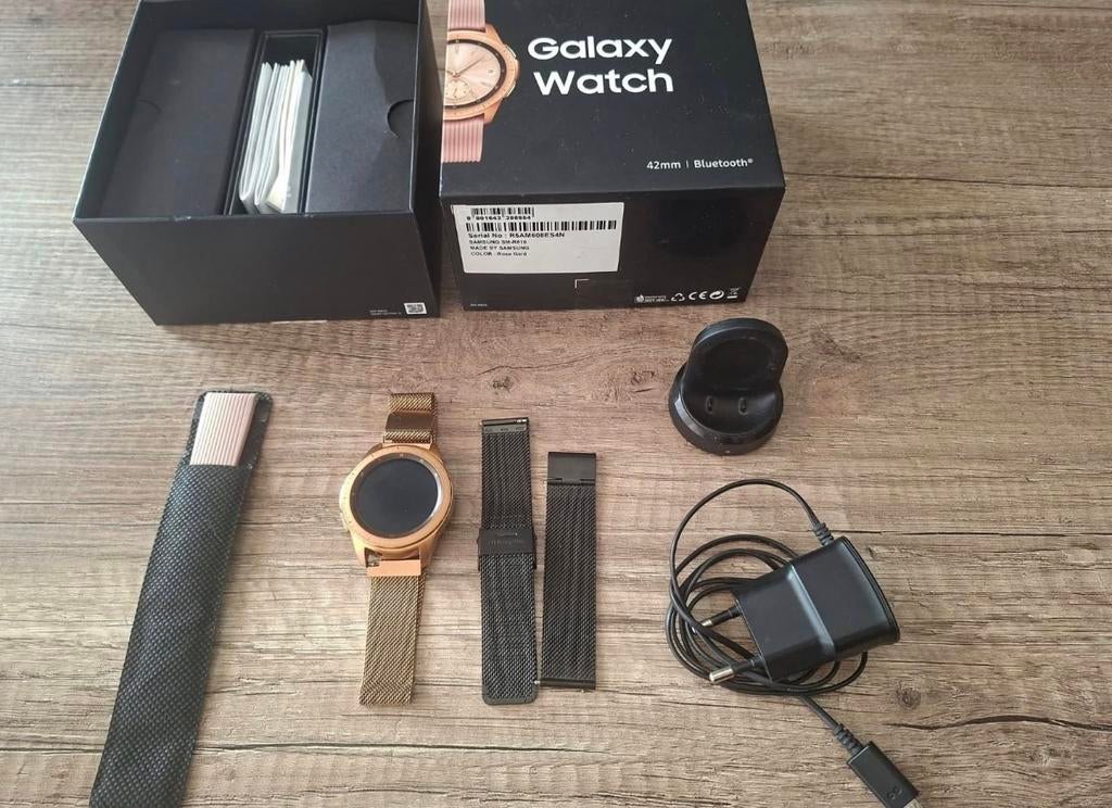 Samsung Galaxy Smartwatch Limited edition, Gold rosè, Ophalen of Verzenden, Zo goed als nieuw, Roze, Android