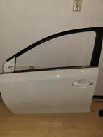 Portier Links voor Toyota Auris 2019 wit 2 kleine plekjes, Ophalen, Gebruikt, Deur, Voor