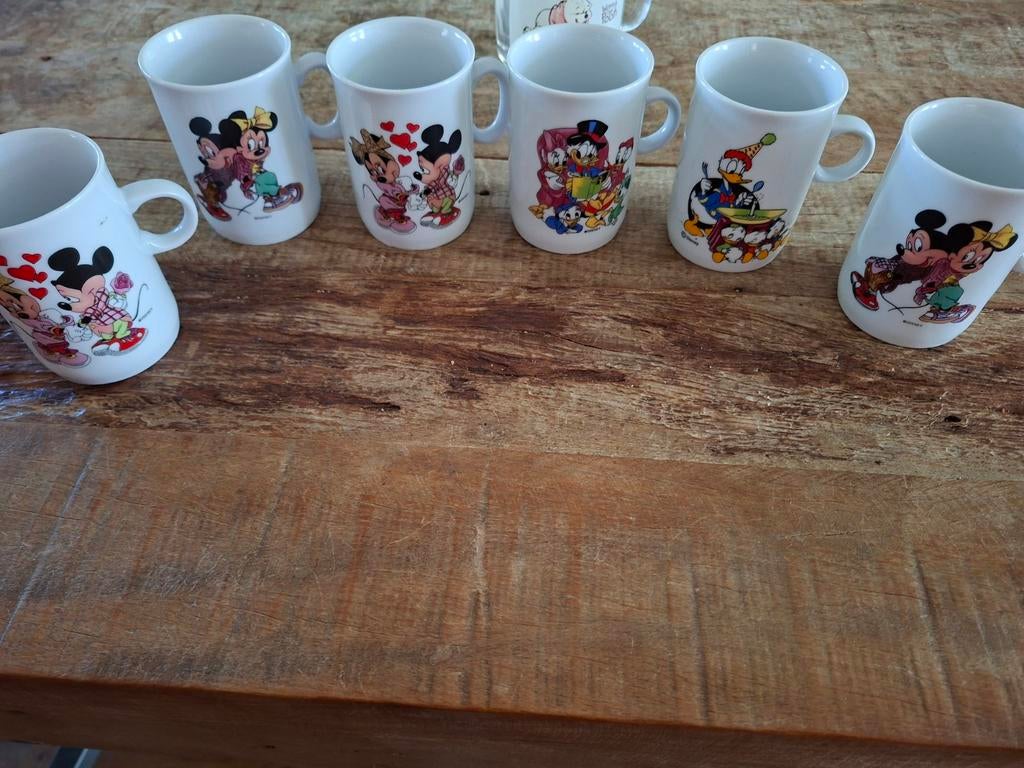Disney bekers Mickey etc, Ophalen of Verzenden, Mickey Mouse, Zo goed als nieuw, Servies